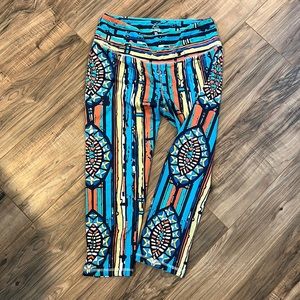 Great spandex colorful capris